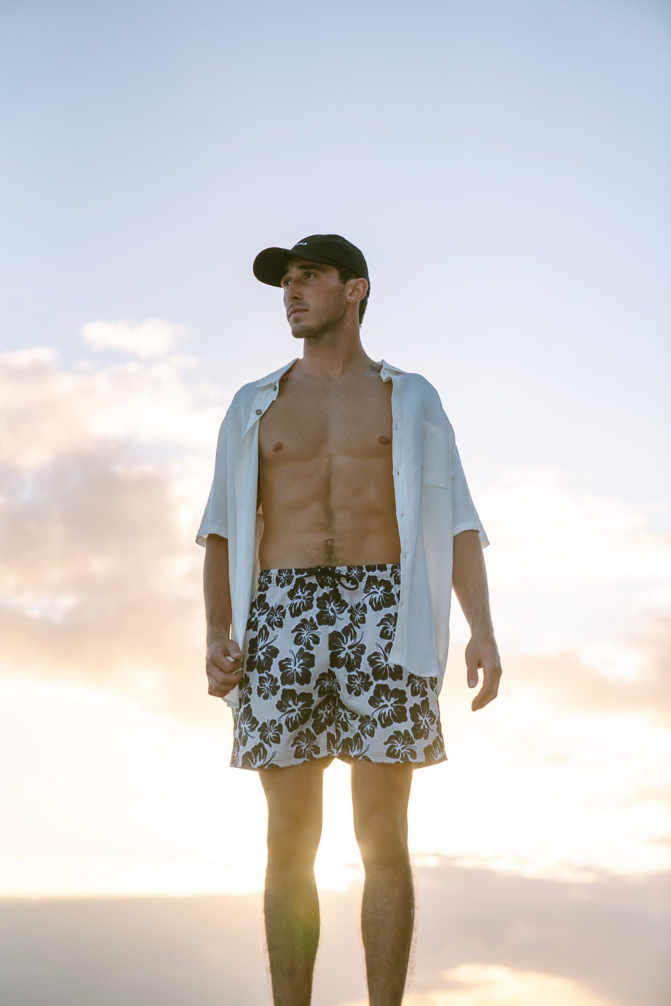 Mens Hawaii Resort Wear - Billy Aloha Hibiscus Swim Trunk 7