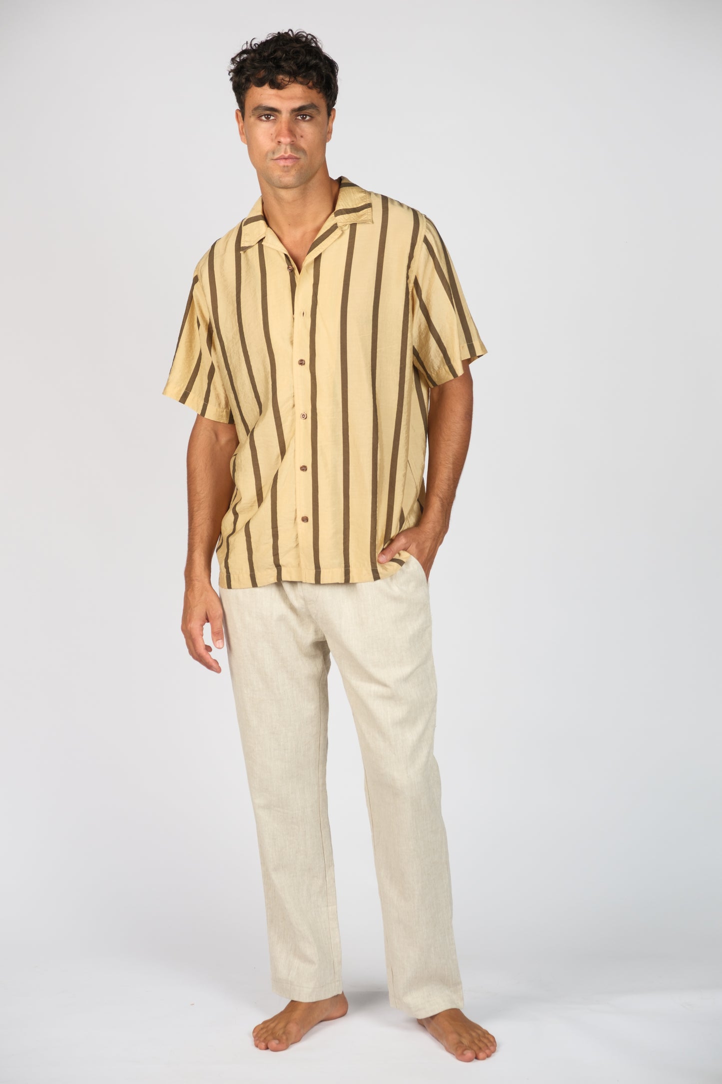 BILLY ALOHA SMOKED BANANA STRIPE SHIRT. YELLOW AND MOCHA STRIPES. RELAXED FIT.